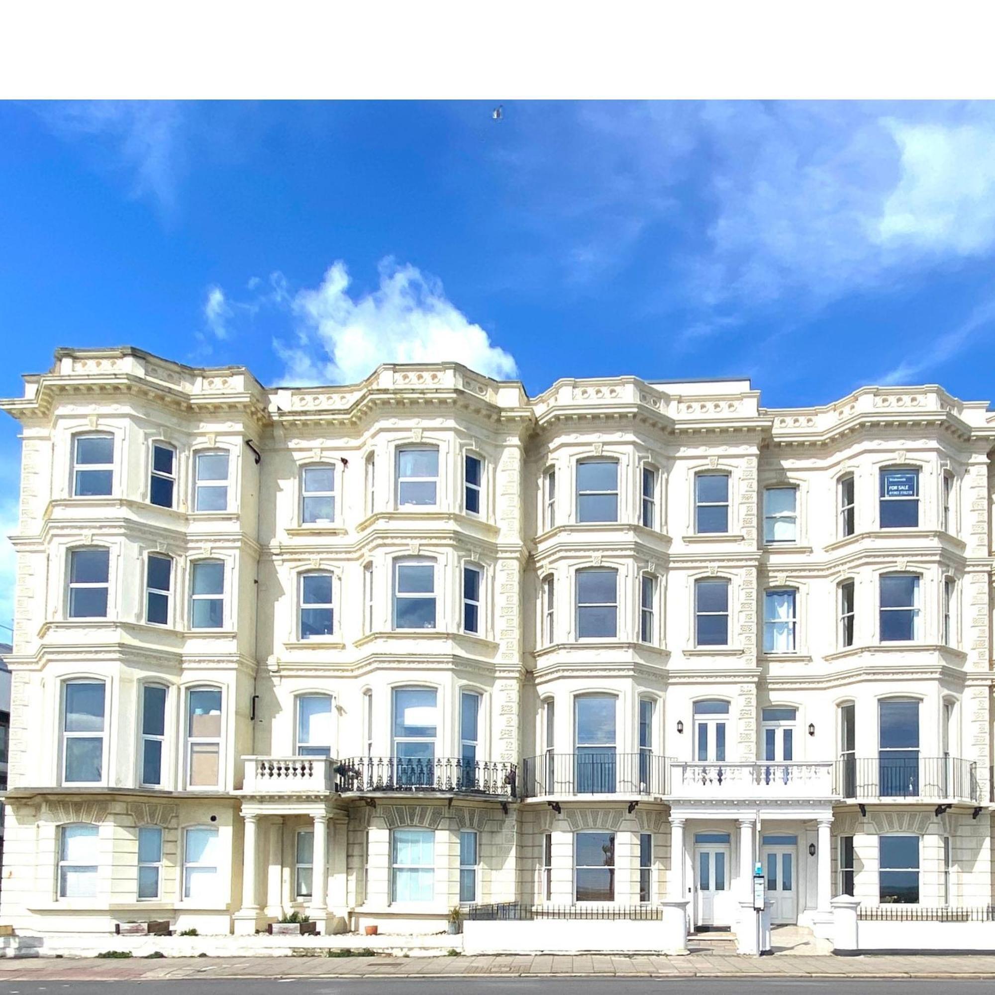 Stunning 2 Bed Apartment Sea Views And Parking Worthing Exterior photo
