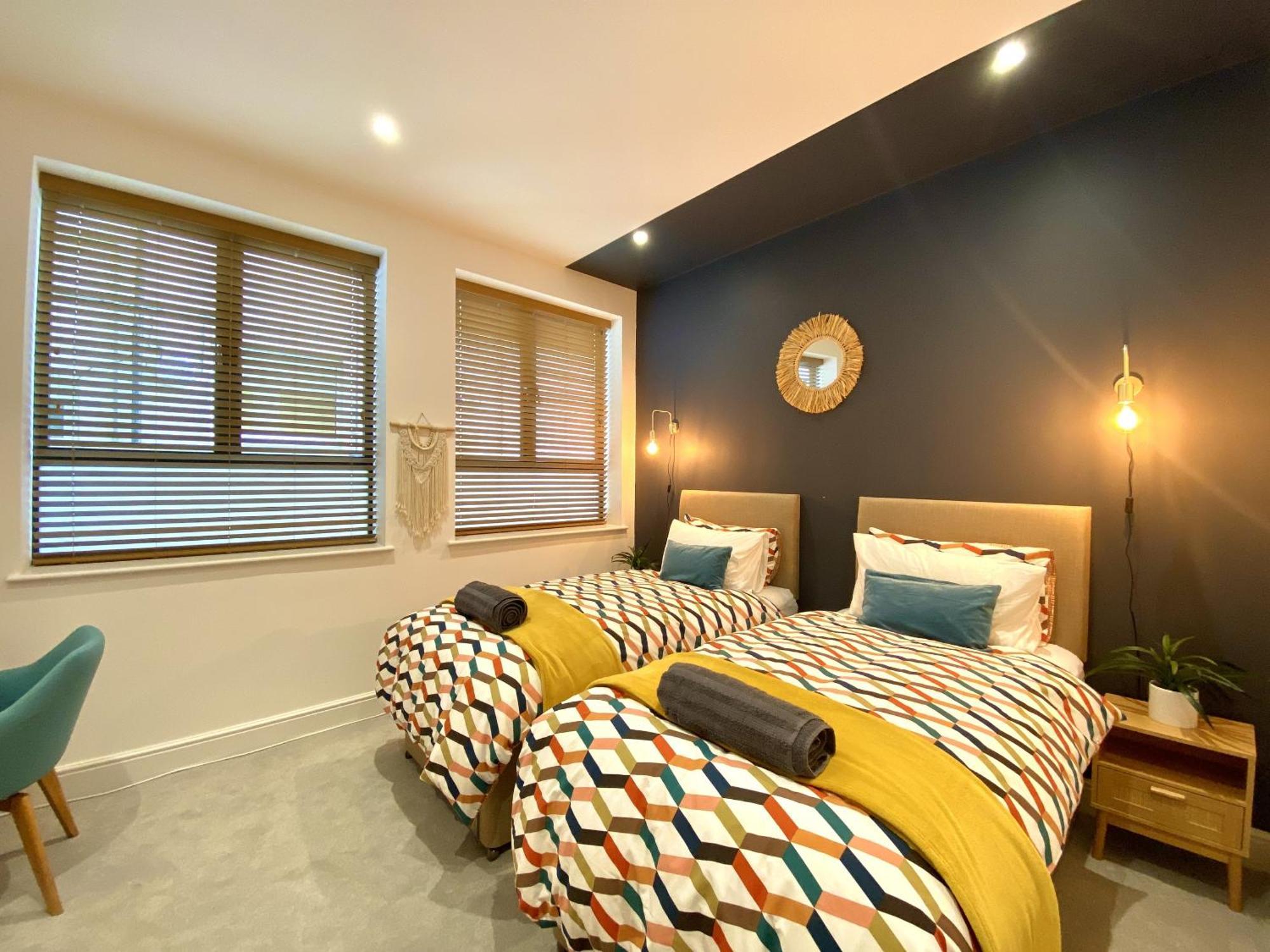 Stunning 2 Bed Apartment Sea Views And Parking Worthing Exterior photo